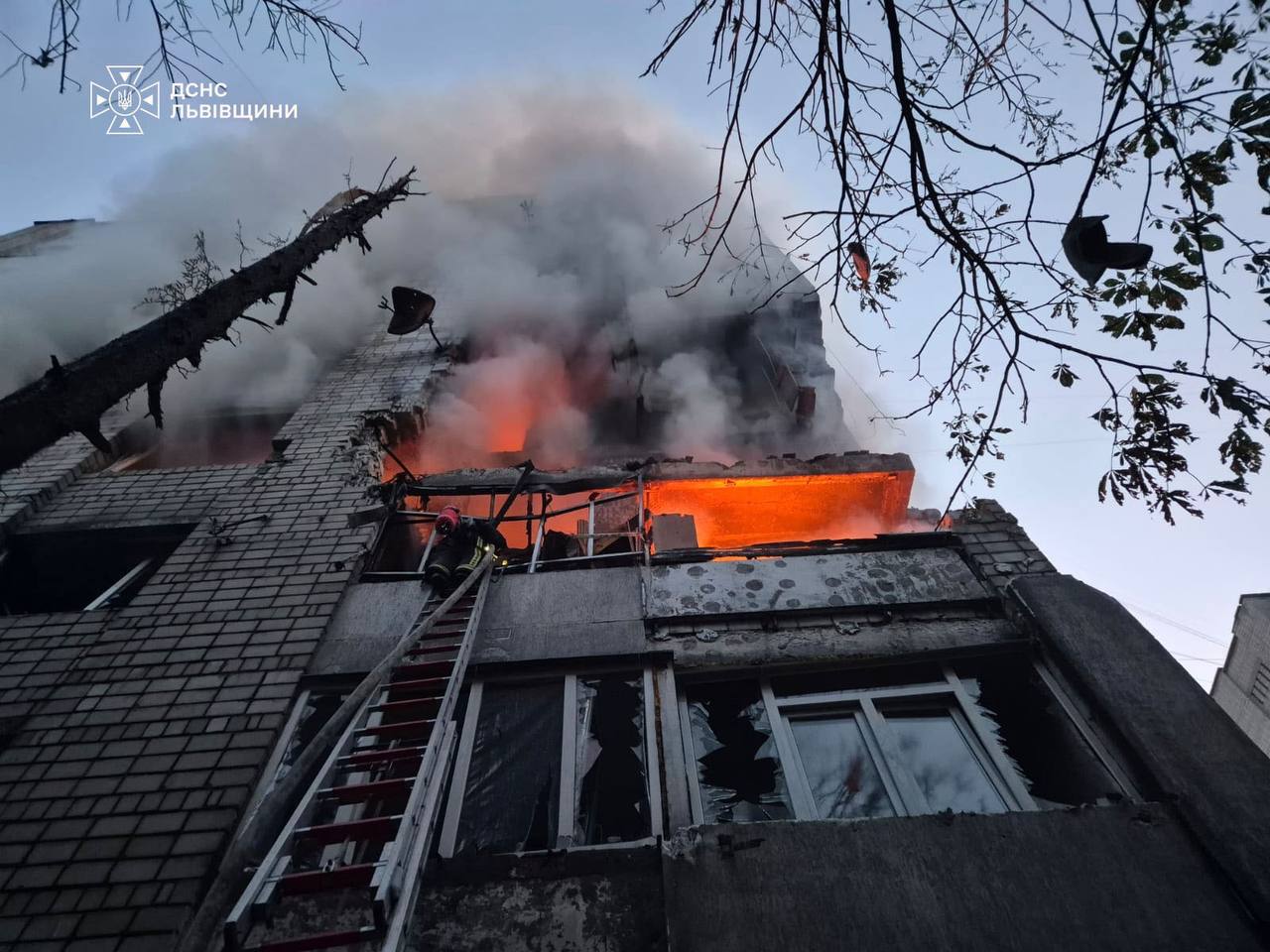 Трагедія під Кривим Рогом, прильоти у висотки у Львові: головне про наслідки атаки РФ